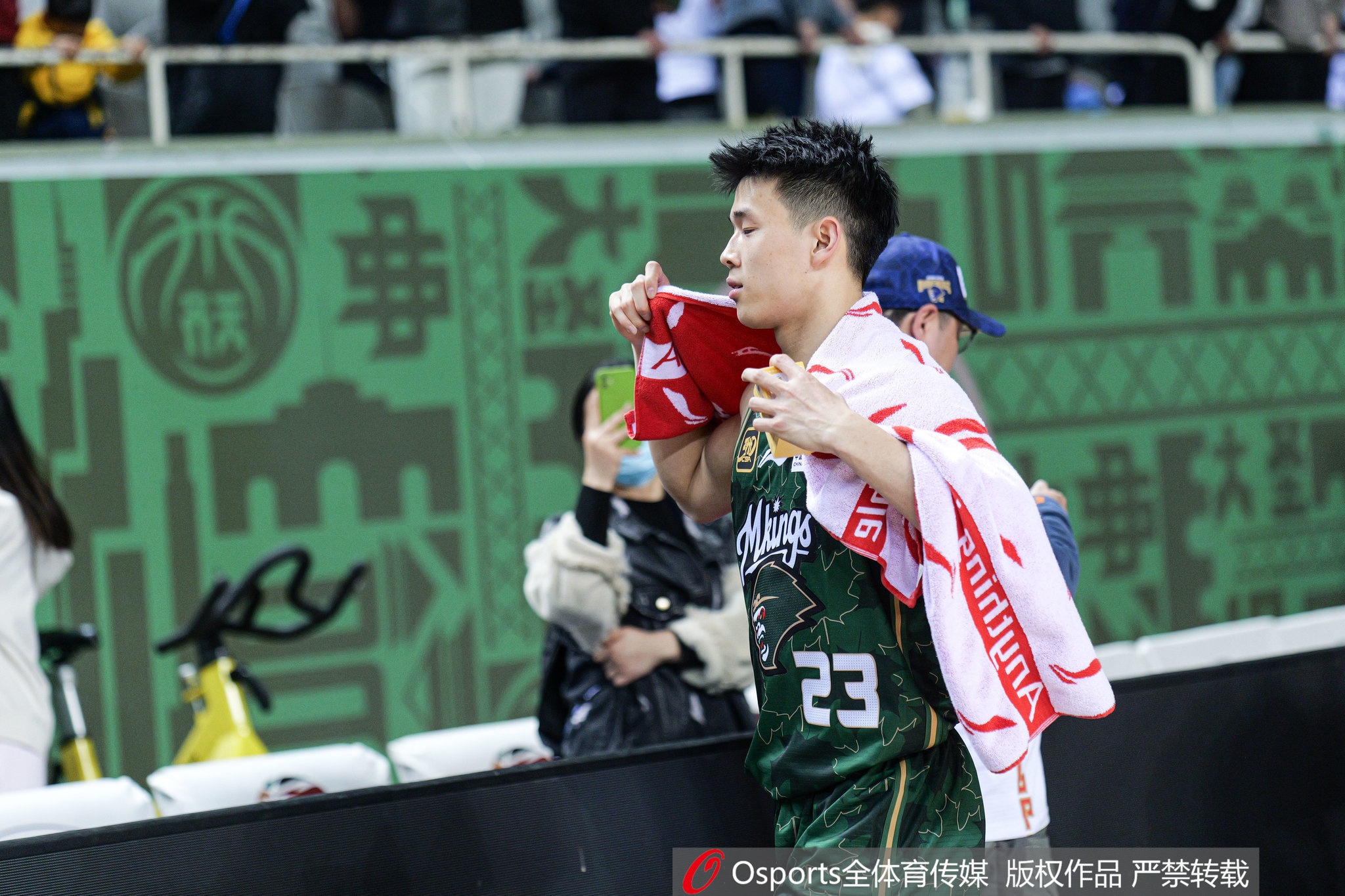 林葳重返洛杉矶开启NBA试训之旅 多支球队抛出橄榄枝